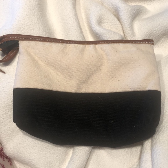 Pouch - Picture 2 of 3